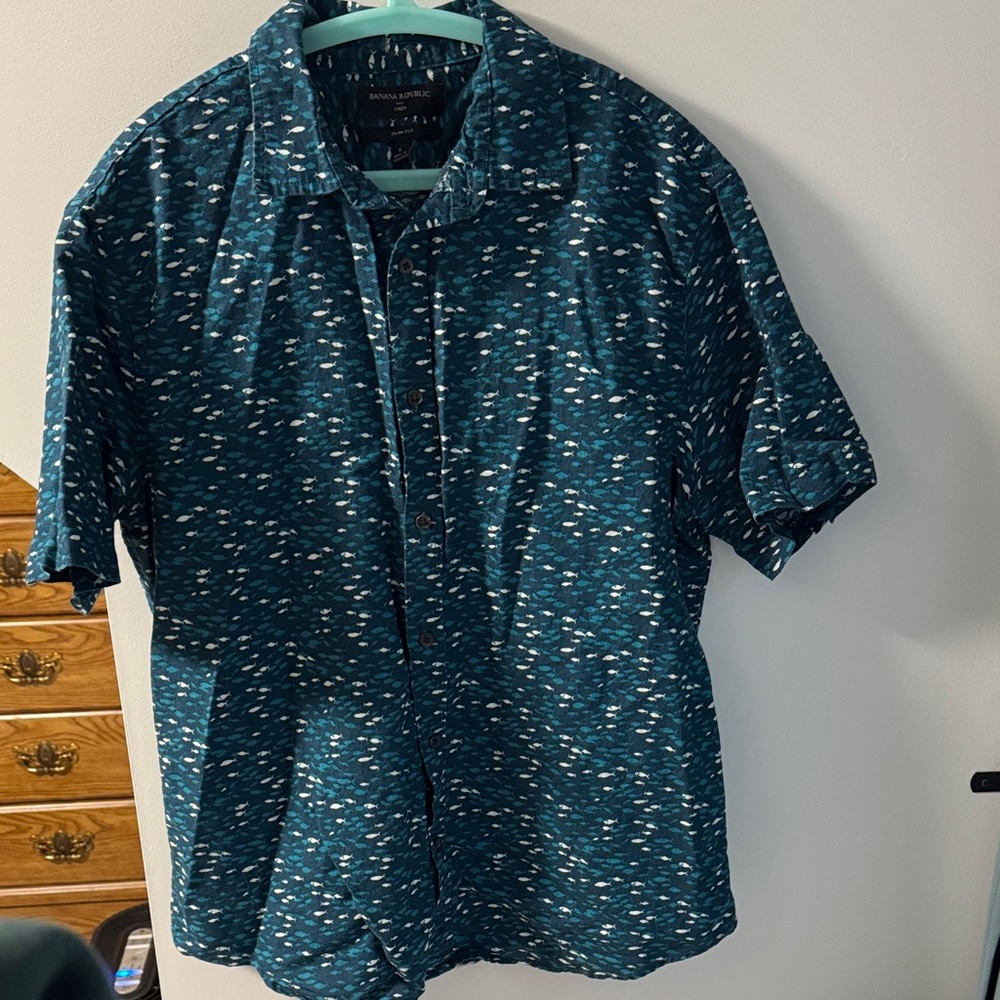 Banana Republic Factory Teal linen Short-Sleeve Button-Down Shirt